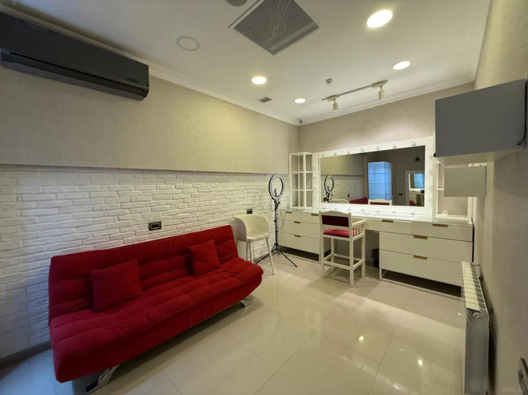 Kirayə verilir obyekt 300 m²