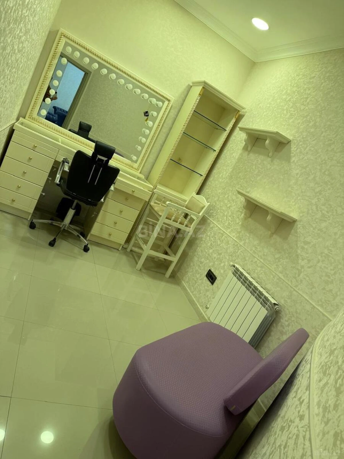 Kirayə verilir obyekt 300 m²