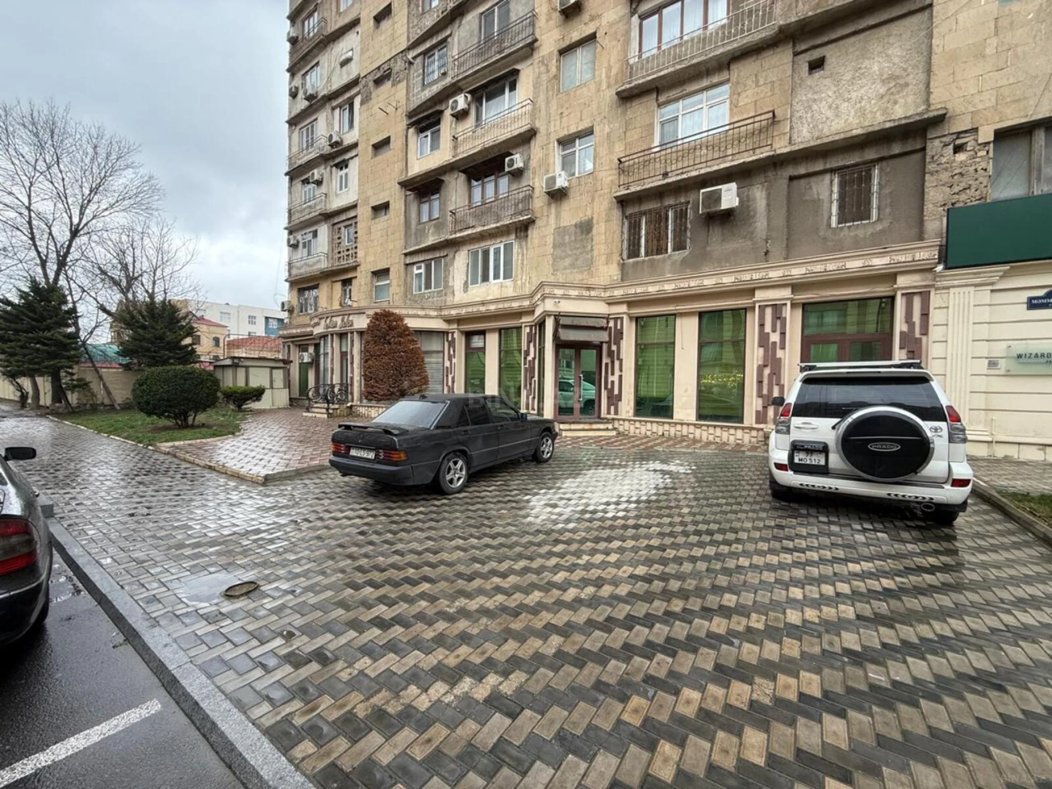 Kirayə verilir obyekt 300 m²