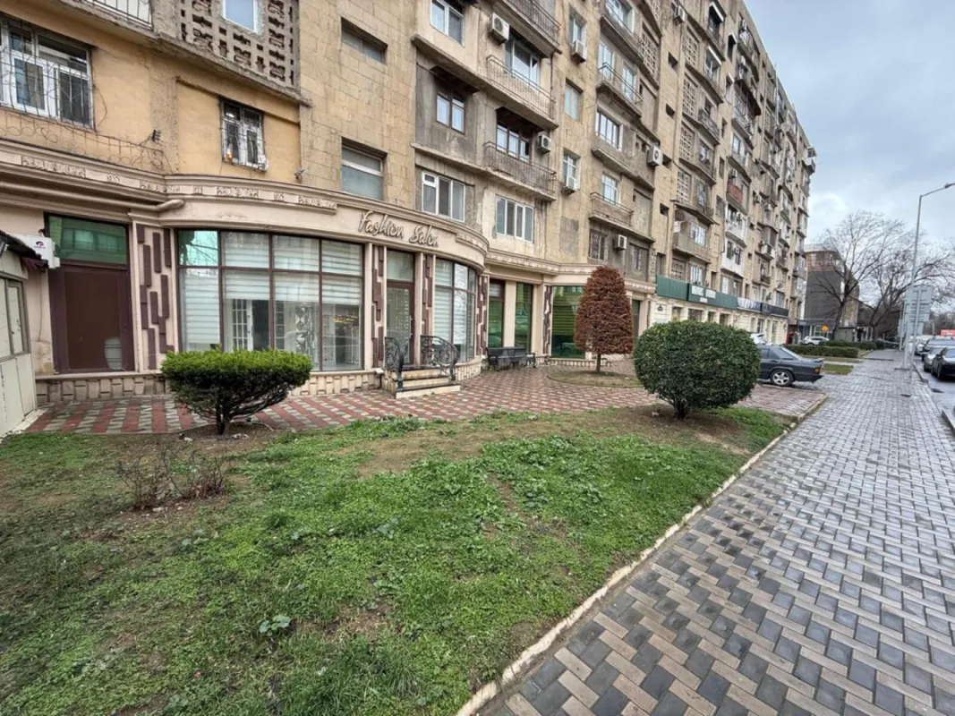 Kirayə verilir obyekt 300 m²