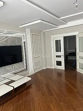Satılır 3 otaqlı mənzil 145 m²
