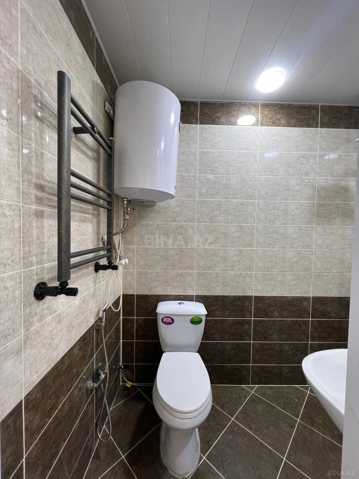 Satılır 1 otaqlı mənzil 42 m²