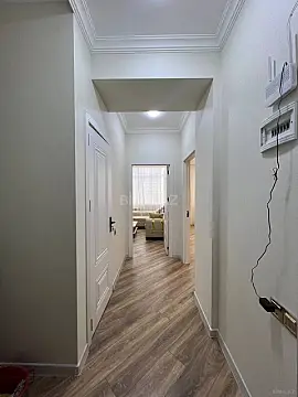 Satılır 1 otaqlı mənzil 42 m²