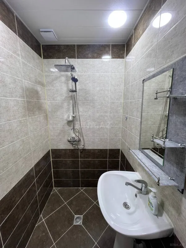 Satılır 1 otaqlı mənzil 42 m²