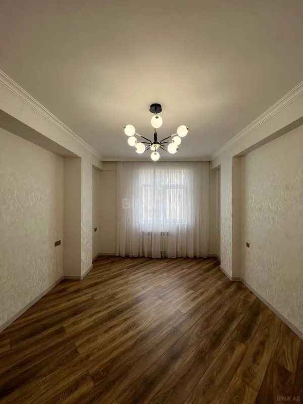 Satılır 1 otaqlı mənzil 42 m²