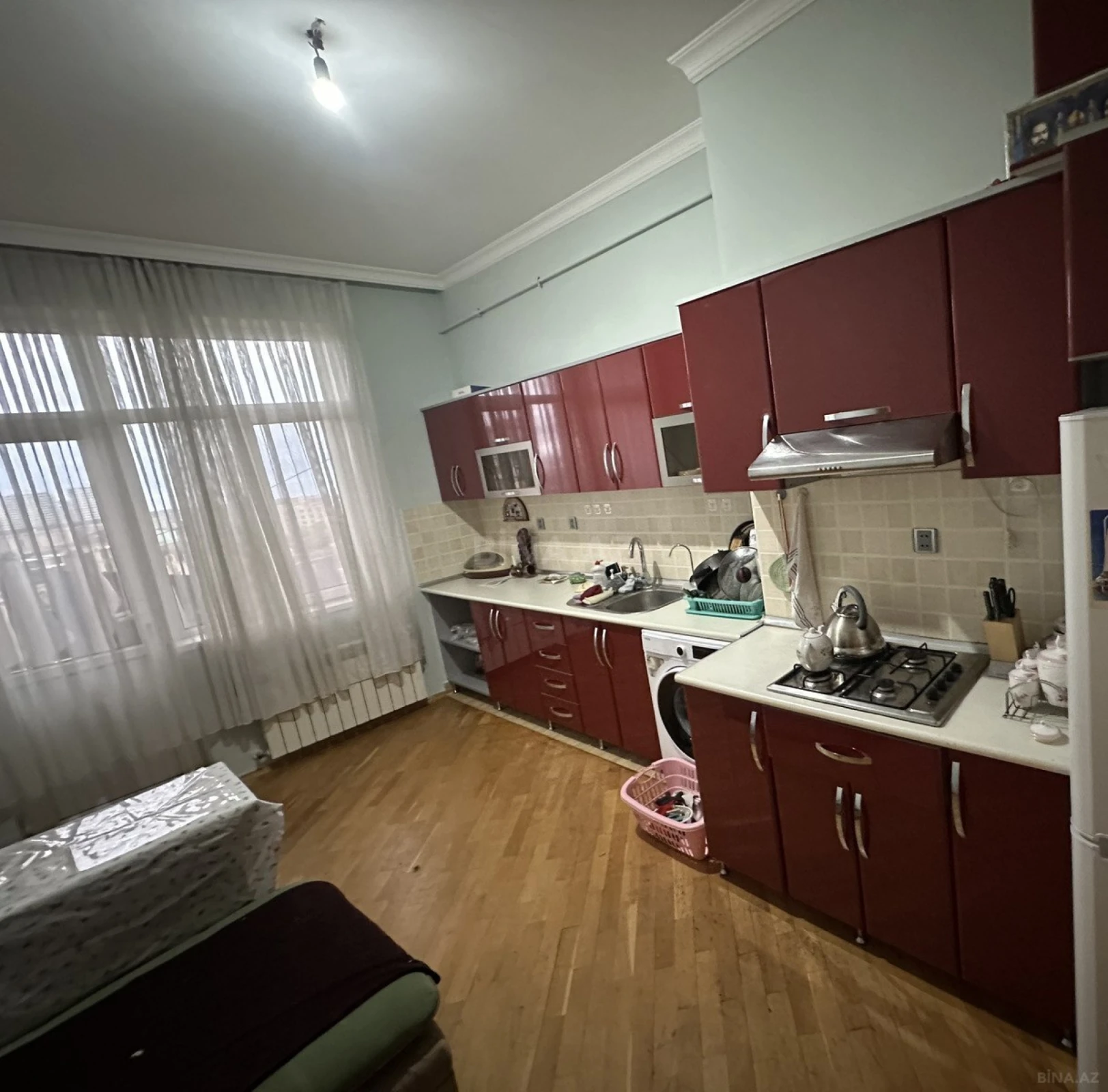 Kirayə verilir 3 otaqlı mənzil 120 m²