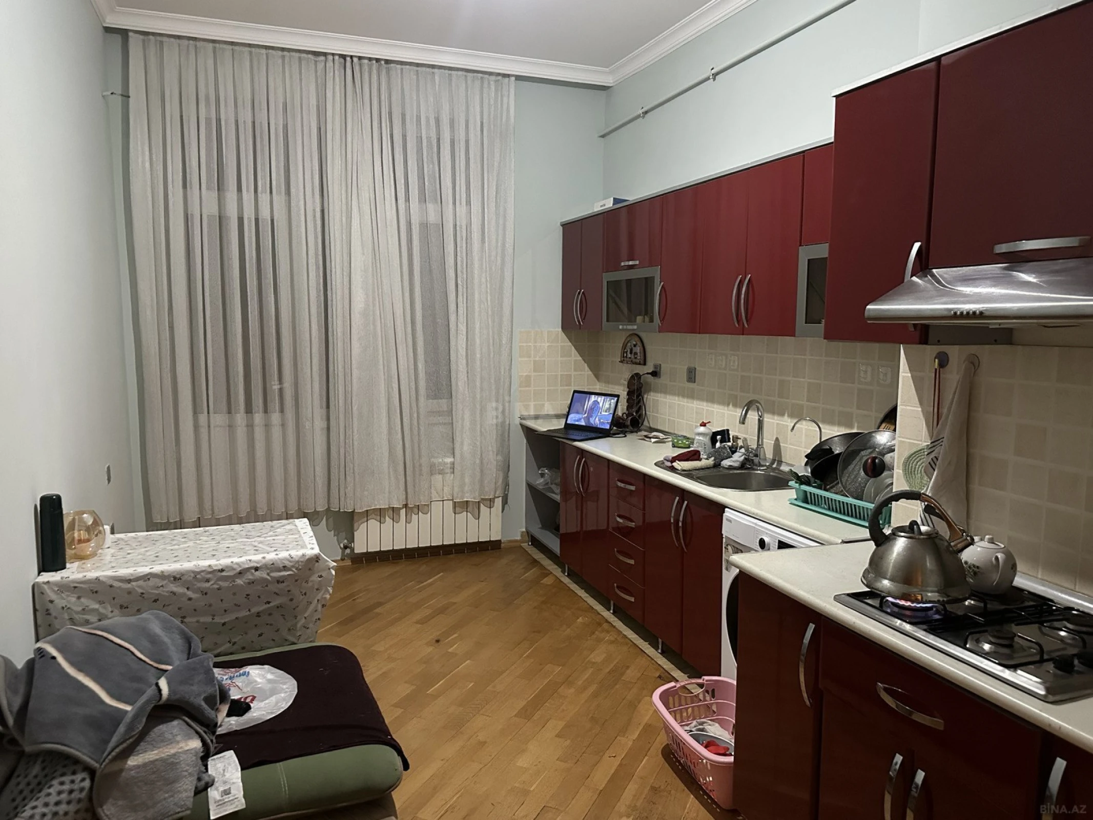 Kirayə verilir 3 otaqlı mənzil 120 m²