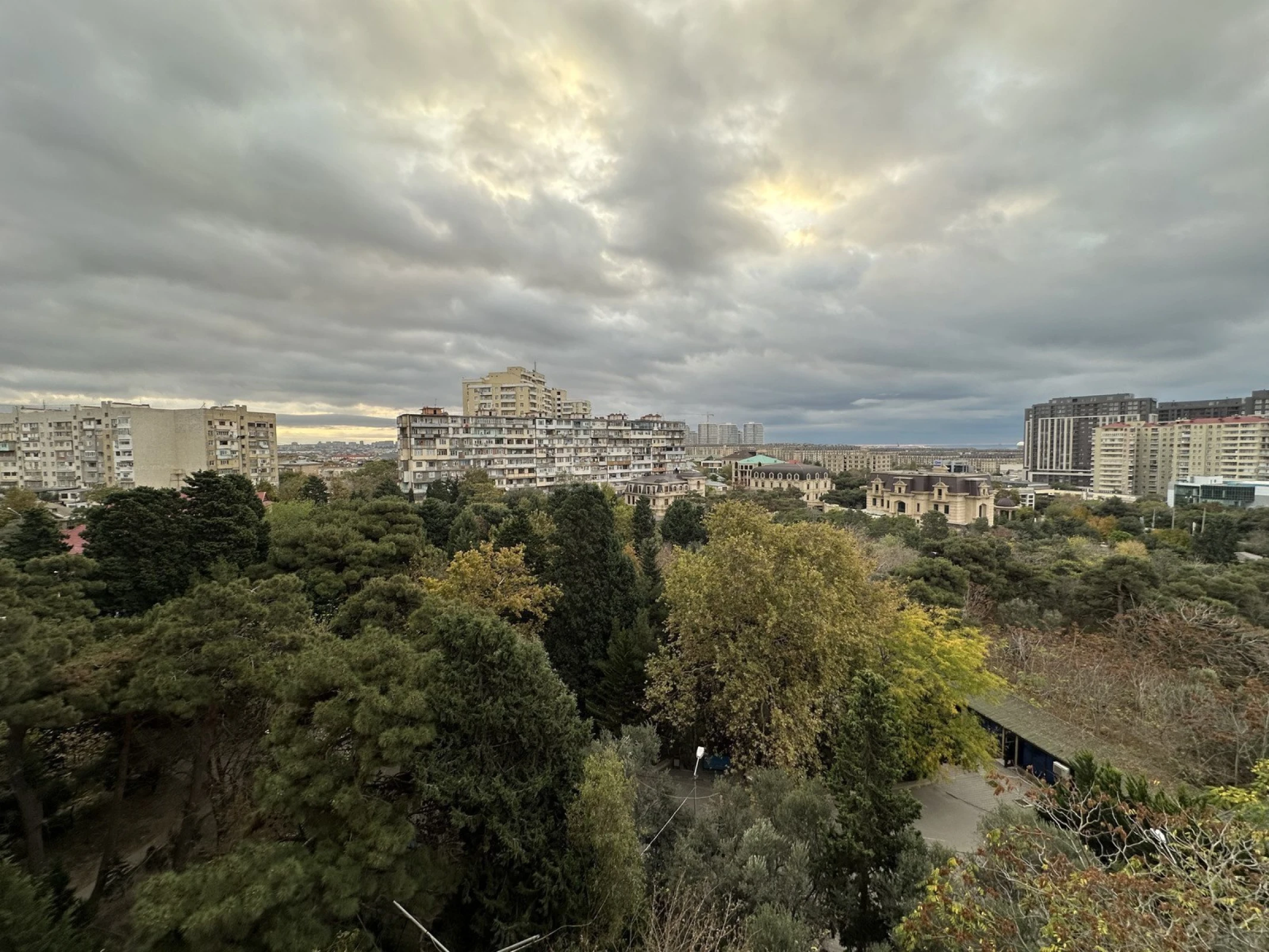 Kirayə verilir 3 otaqlı mənzil 120 m²