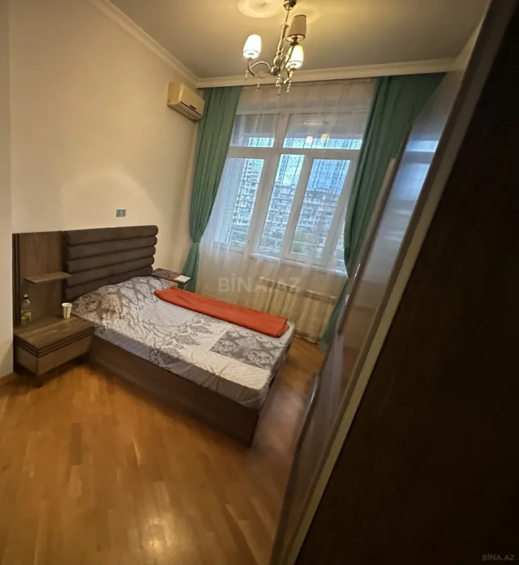 Kirayə verilir 3 otaqlı mənzil 120 m²