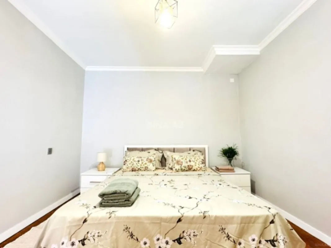 Kirayə verilir 2 otaqlı mənzil 60 m²