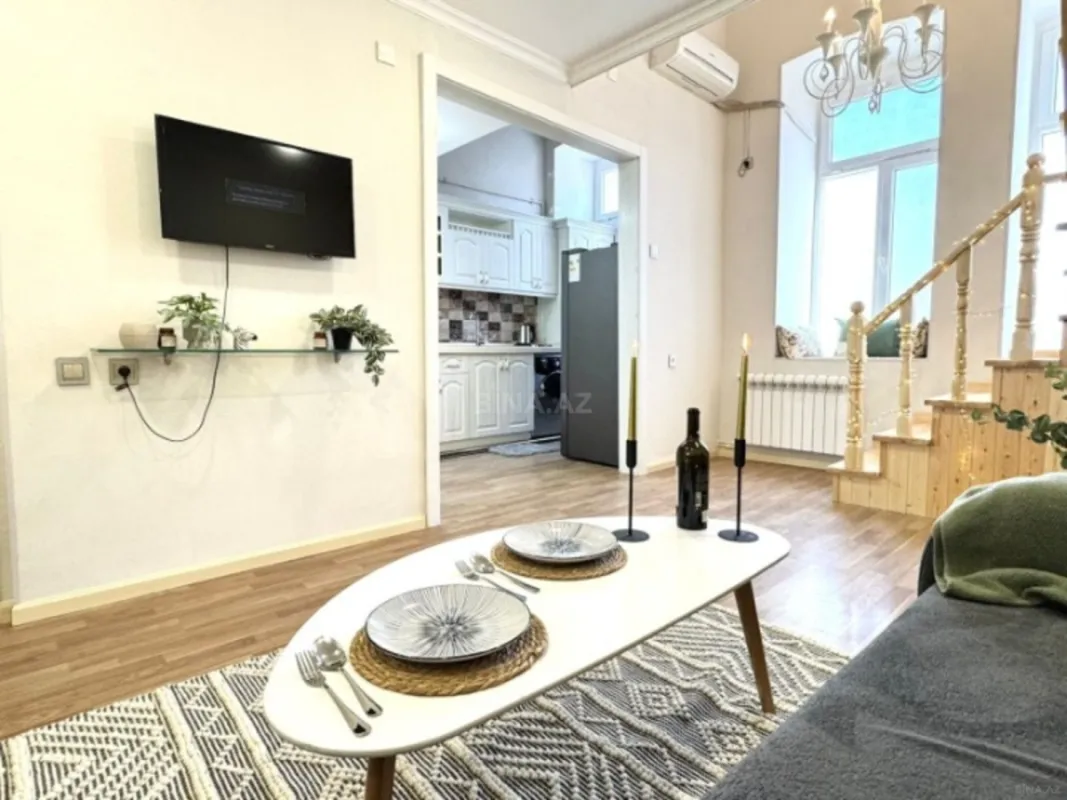 Kirayə verilir 2 otaqlı mənzil 60 m²