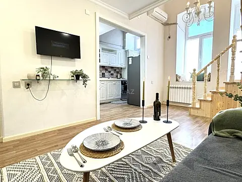 Kirayə verilir 2 otaqlı mənzil 60 m² — Bakı, İçərişəhər 2 otaq 60.00 m²