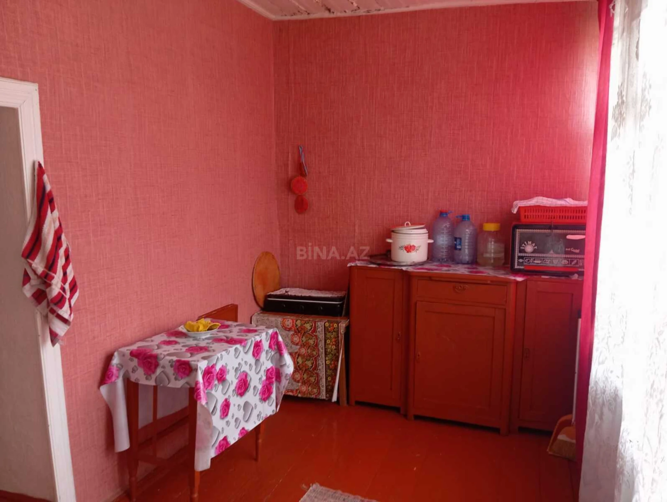 Satılır 3 otaqlı həyət evi 100 m²