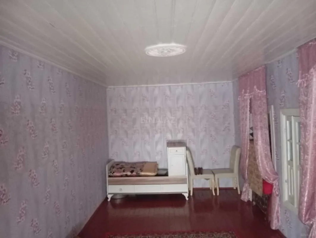 Satılır 3 otaqlı həyət evi 100 m²
