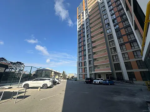 Satılır 4 otaqlı mənzil 120 m²