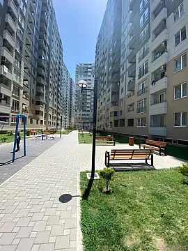 Satılır 2 otaqlı mənzil 48 m²