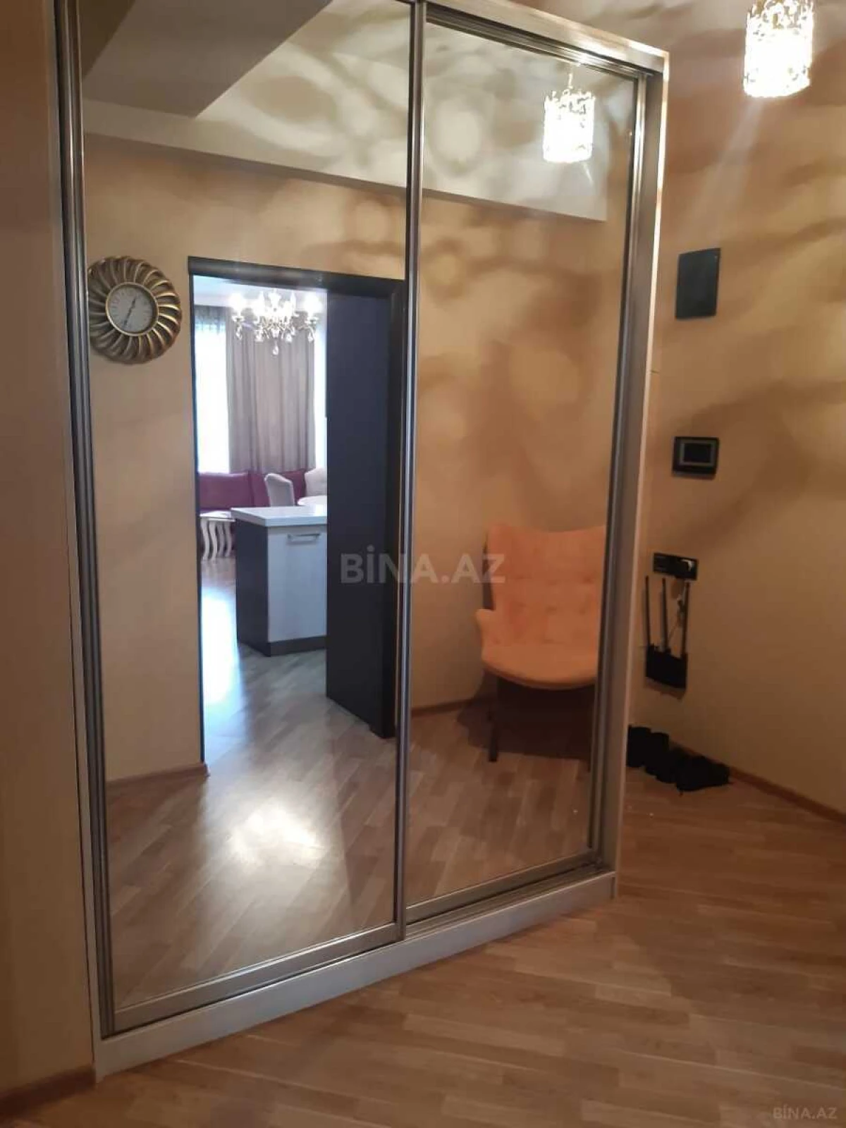 Kirayə verilir 2 otaqlı mənzil 70 m²