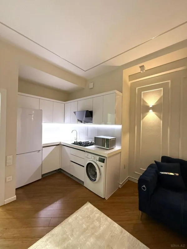 Kirayə verilir 2 otaqlı mənzil 80 m²