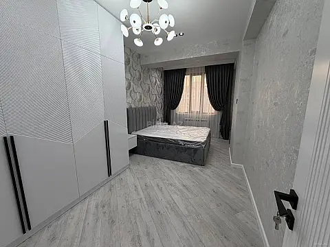 Satılır 3 otaqlı mənzil 107 m²