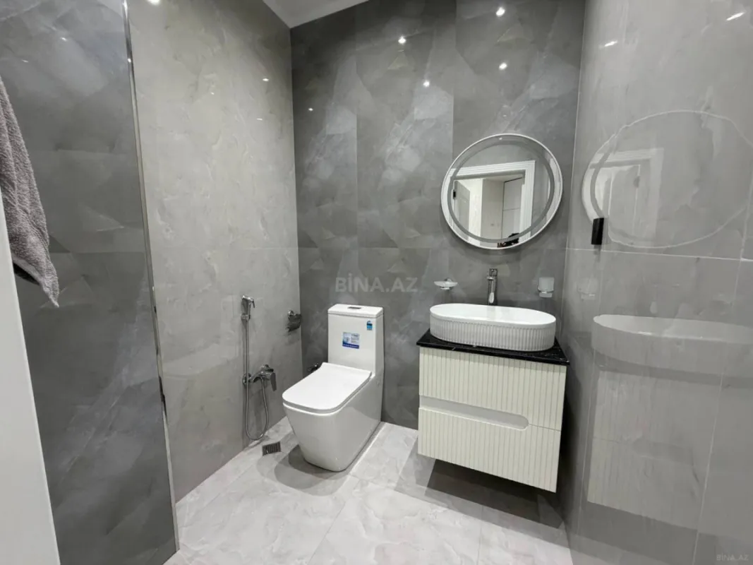 Satılır 3 otaqlı mənzil 107 m²