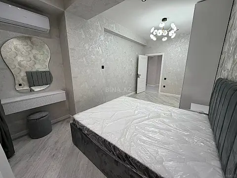 Satılır 3 otaqlı mənzil 107 m²