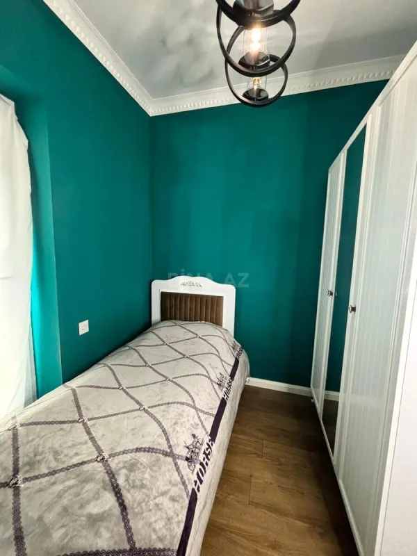 Satılır 5 otaqlı həyət evi 150 m²