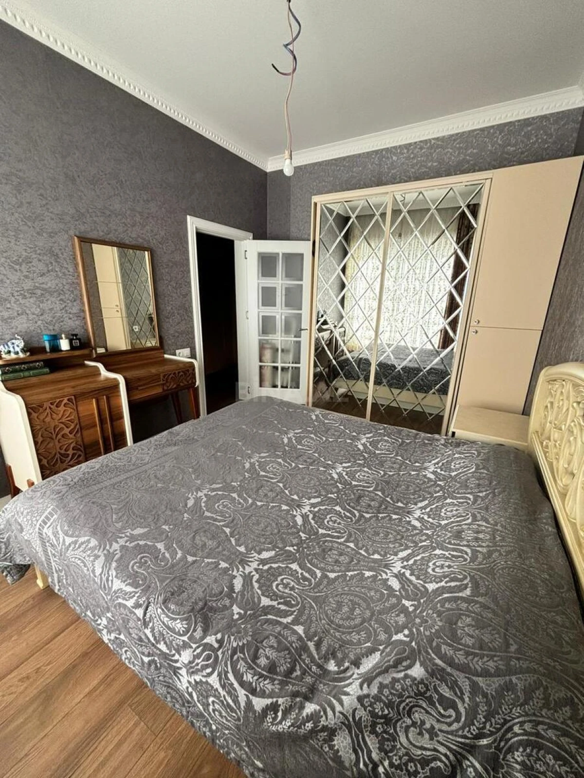 Satılır 5 otaqlı həyət evi 150 m²