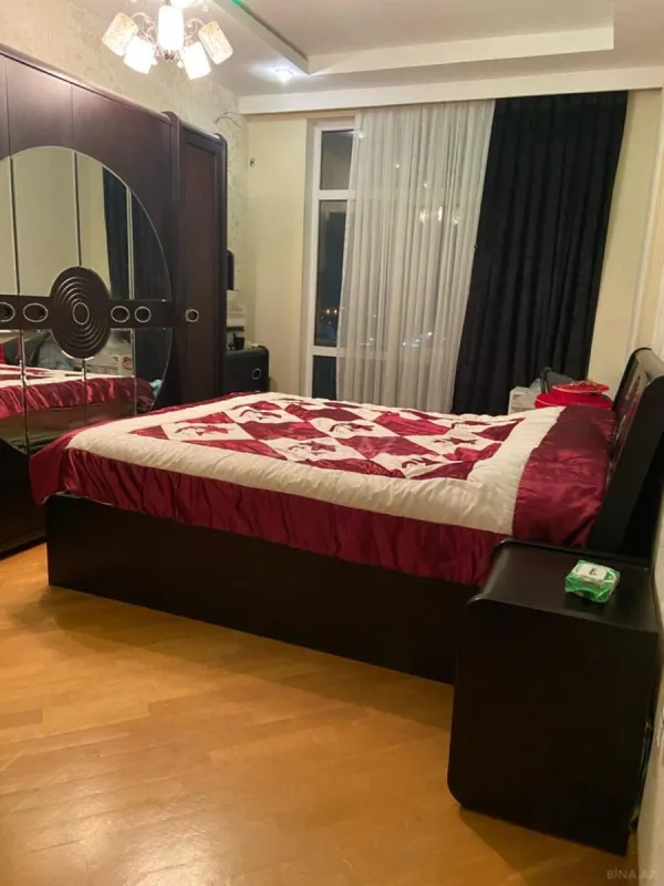 Kirayə verilir 2 otaqlı mənzil 82 m²