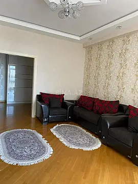 Kirayə verilir 2 otaqlı mənzil 82 m²
