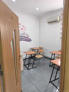 Kirayə verilir 5 otaqlı ofis 150 m²