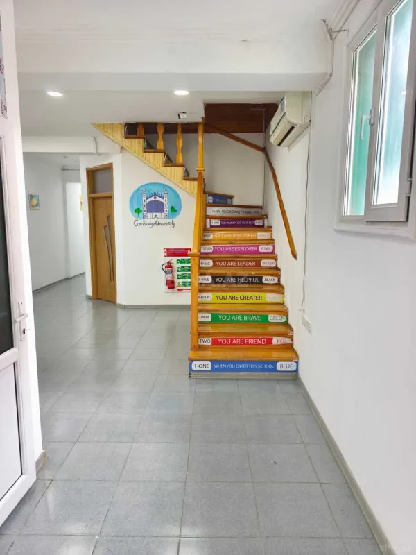 Kirayə verilir 5 otaqlı ofis 150 m²