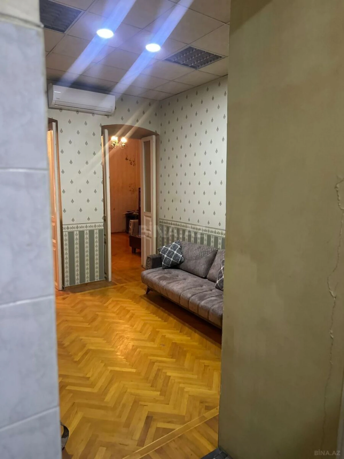 Satılır 3 otaqlı mənzil 90 m²
