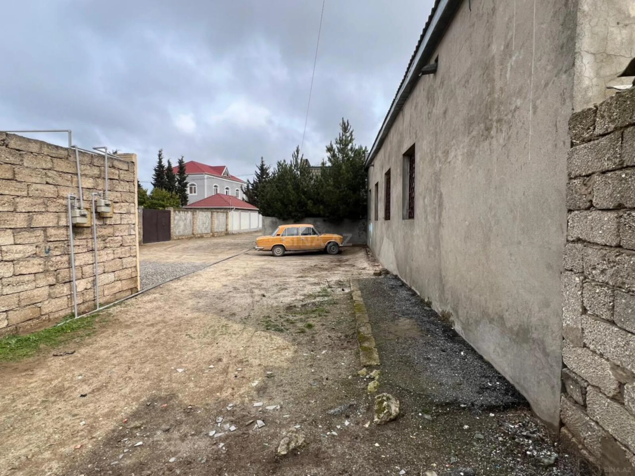 Satılır obyekt 160 m²