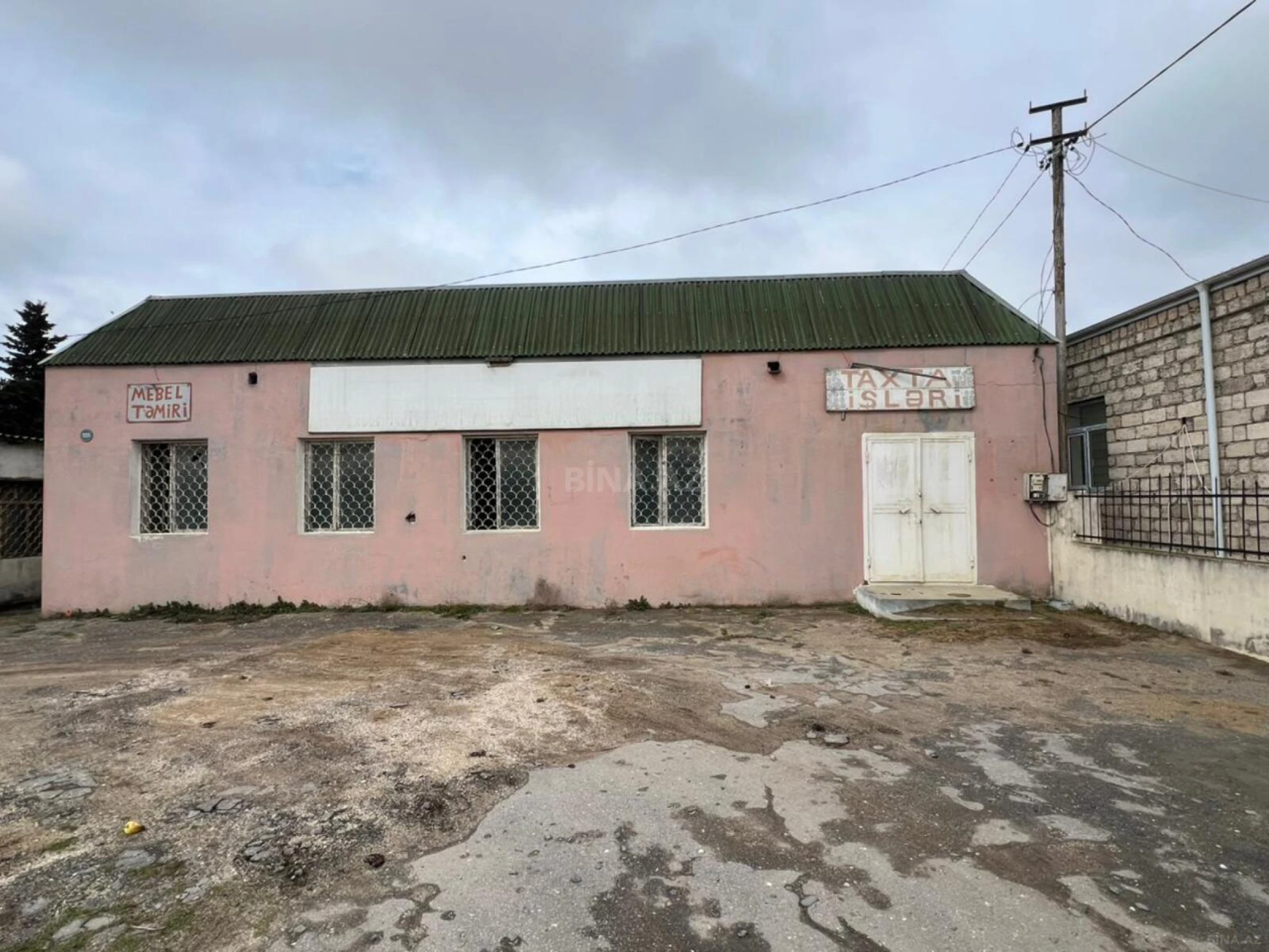 Satılır obyekt 160 m²