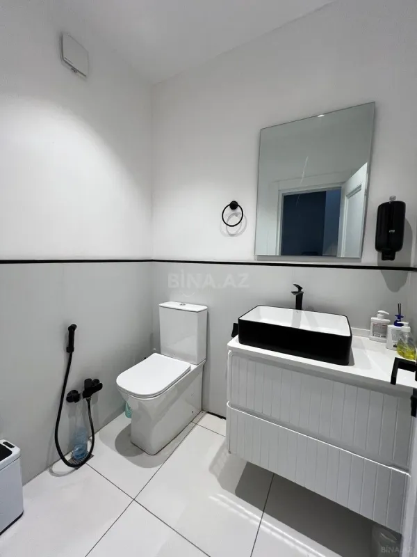 Kirayə verilir 5 otaqlı mənzil 190 m²