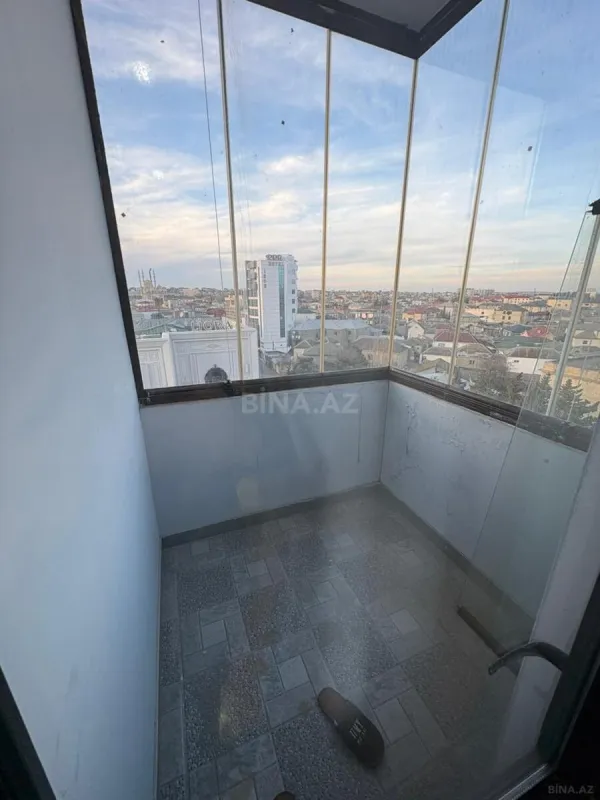 Satılır 3 otaqlı mənzil 132 m²