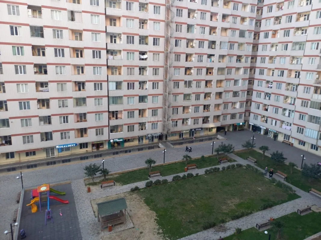 Kirayə verilir 3 otaqlı mənzil 100 m²