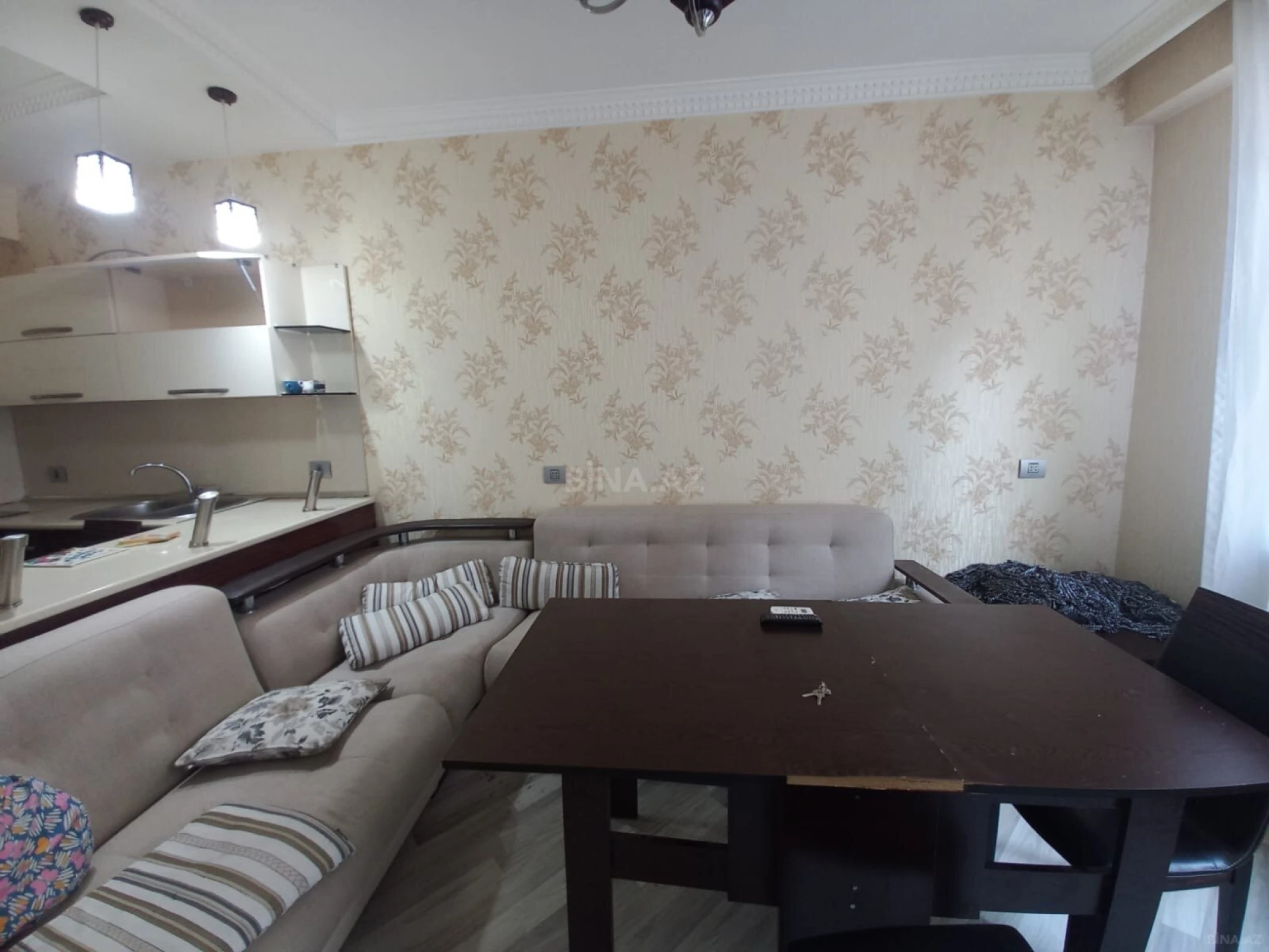 Kirayə verilir 3 otaqlı mənzil 100 m²