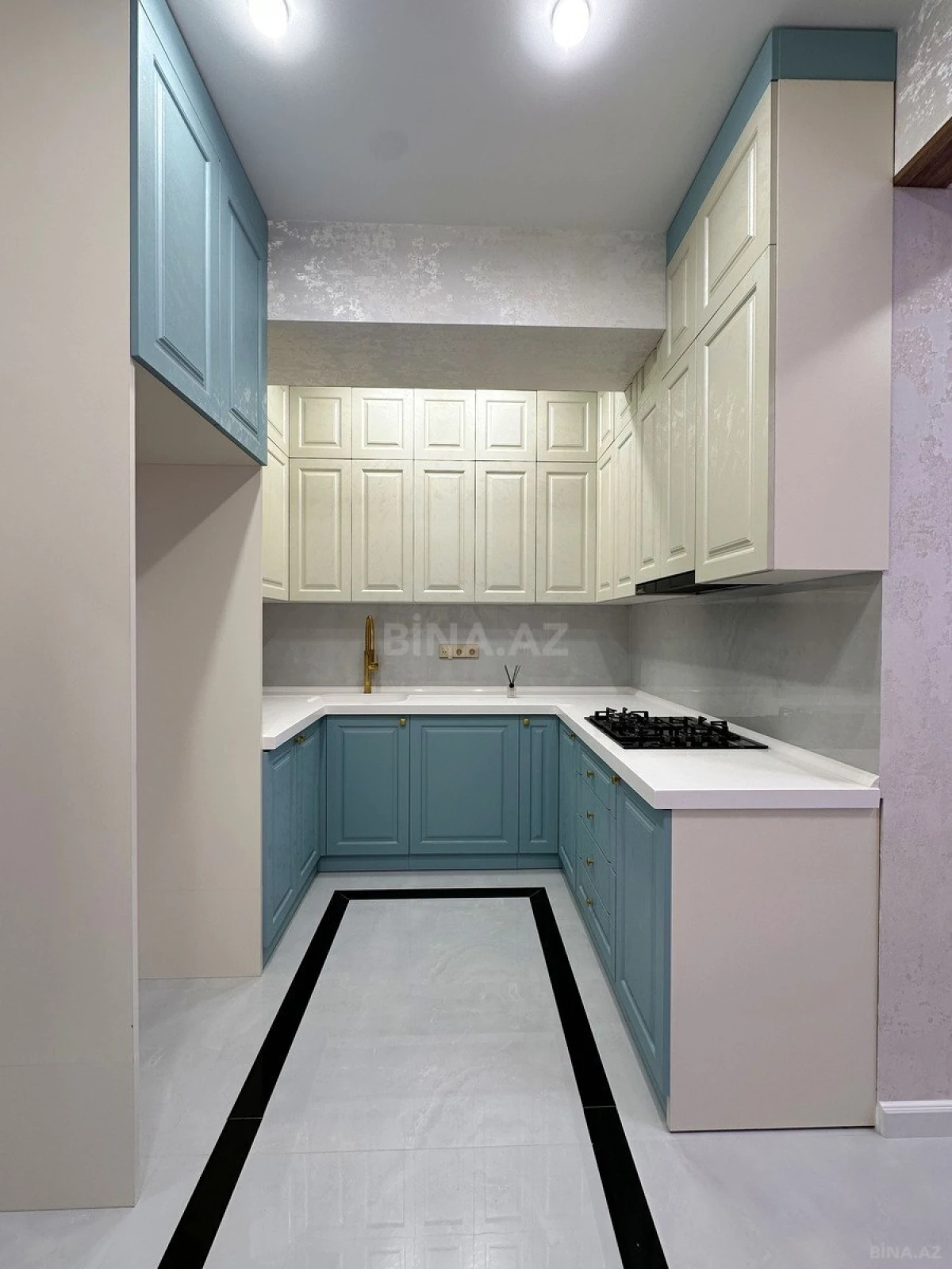 Satılır 2 otaqlı mənzil 84 m²