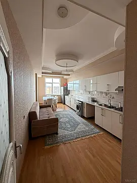 Satılır 4 otaqlı mənzil 208 m²