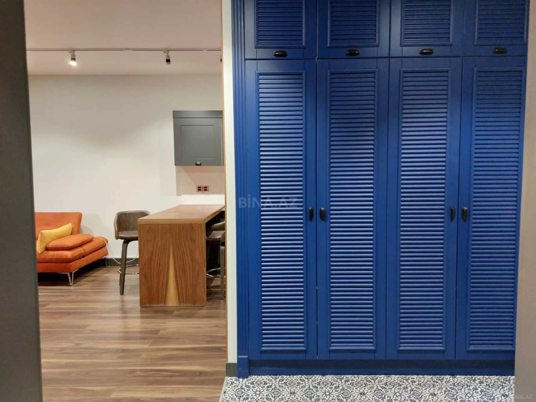 Kirayə verilir 2 otaqlı mənzil 70 m²