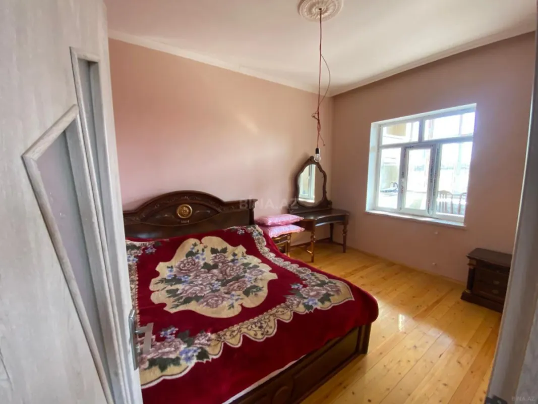 Satılır 5 otaqlı həyət evi 110 m²