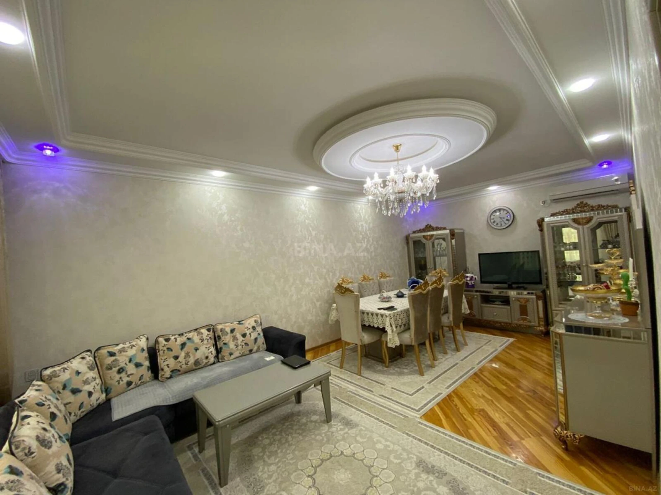 Satılır 5 otaqlı həyət evi 180 m²