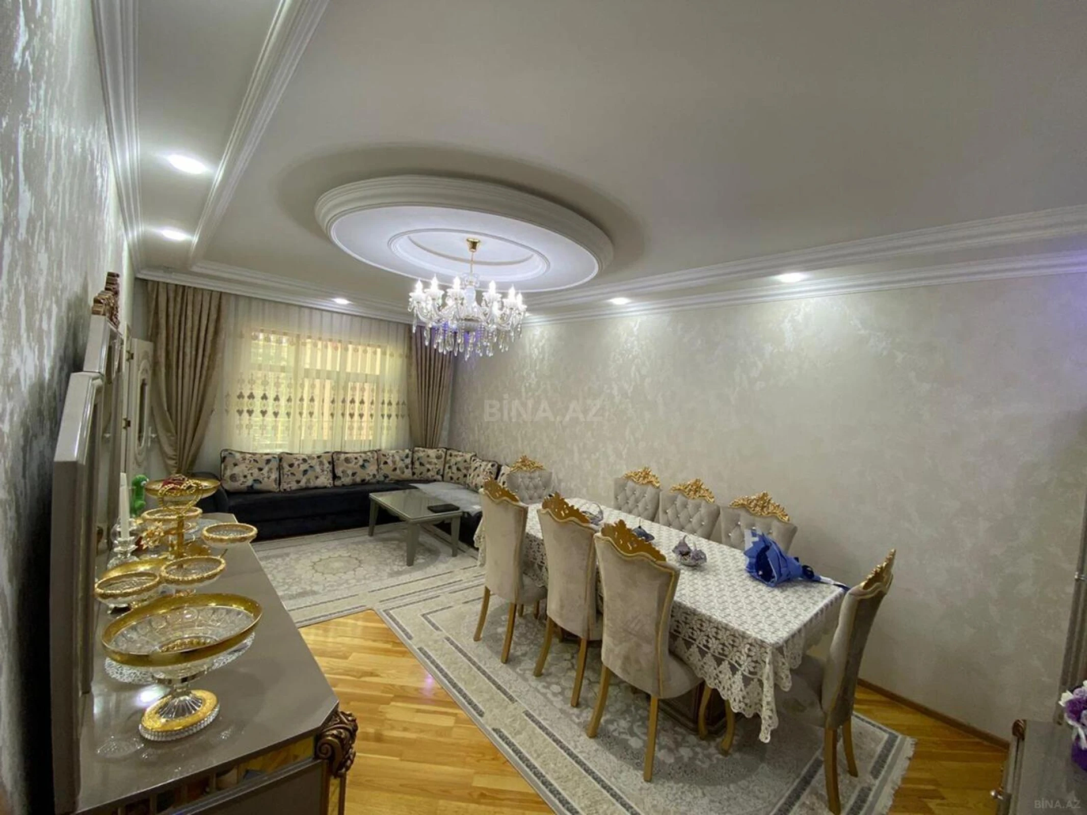Satılır 5 otaqlı həyət evi 180 m²