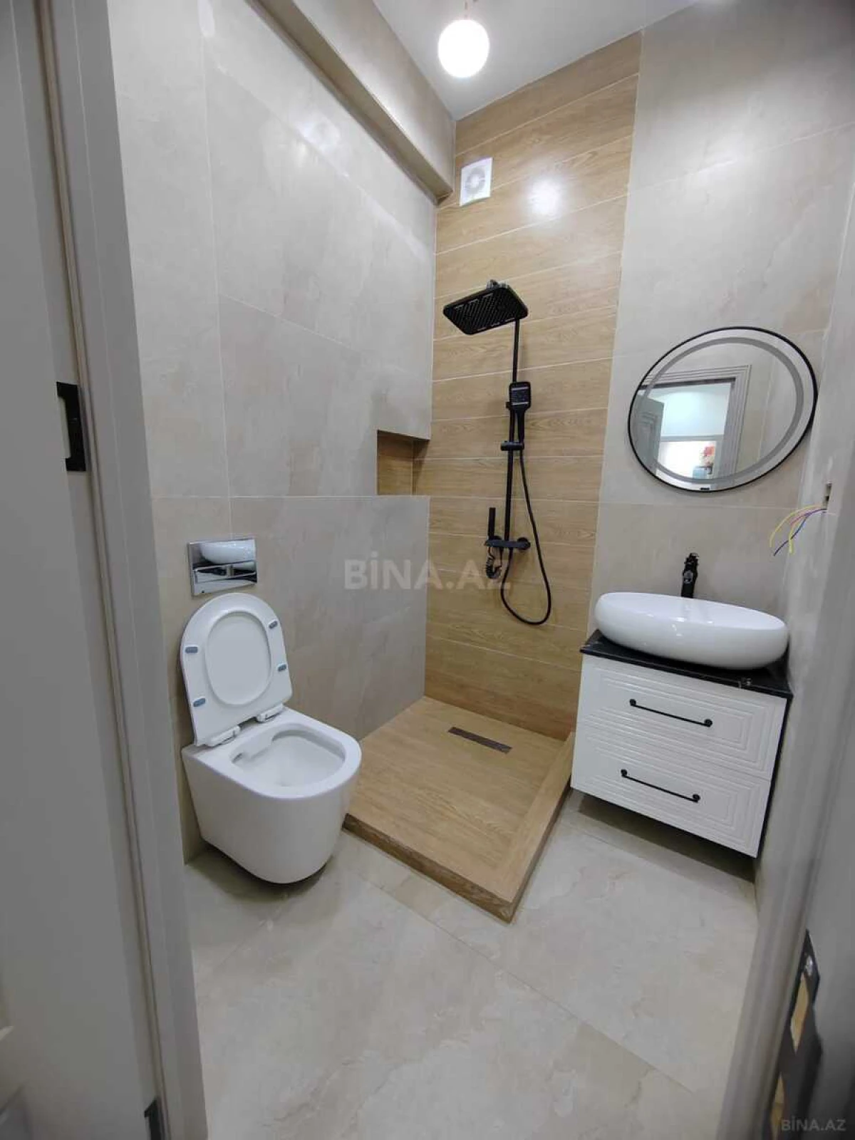 Satılır 2 otaqlı mənzil 60 m²