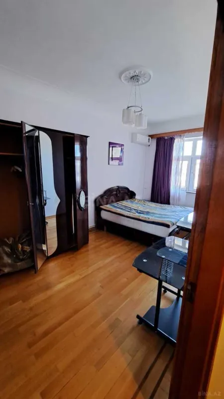 Kirayə verilir 3 otaqlı mənzil 110 m²