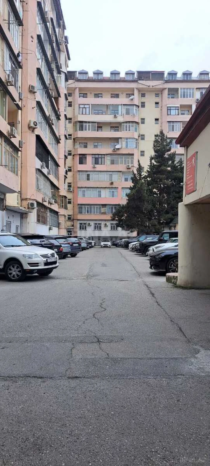 Kirayə verilir 3 otaqlı mənzil 110 m²