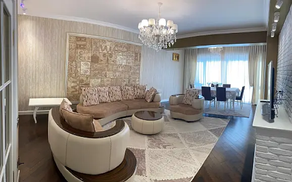 Kirayə verilir 2 otaqlı mənzil 115 m² — Bakı, Xətai 2 otaq 115.00 m²