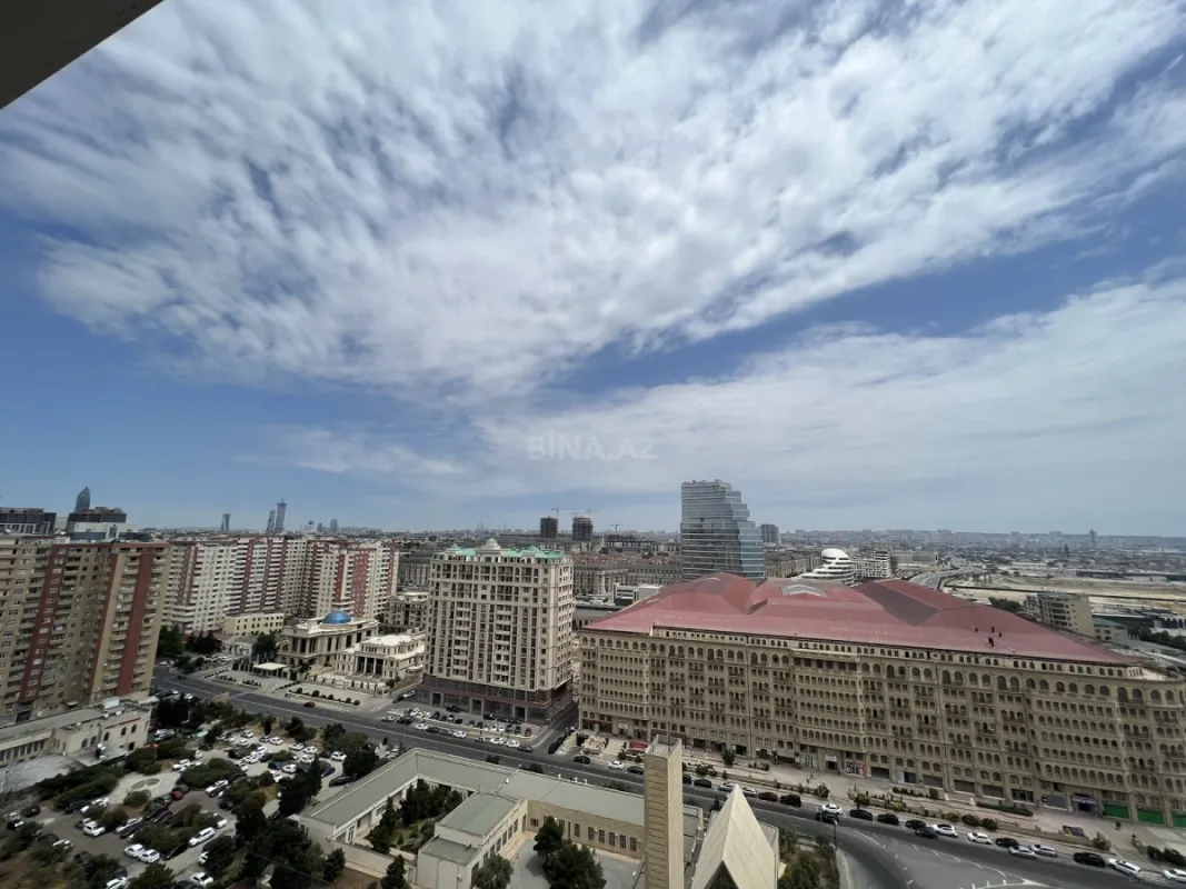 Kirayə verilir 2 otaqlı mənzil 115 m²