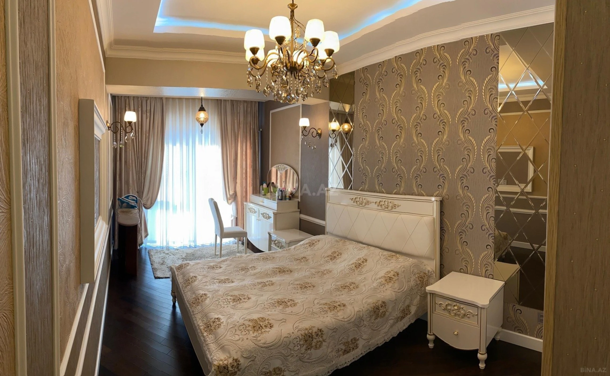 Kirayə verilir 2 otaqlı mənzil 115 m²